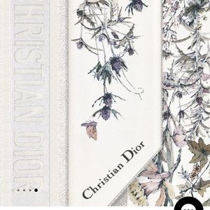 Never worn - barely opened- Christian Dior Mitzah Scarf